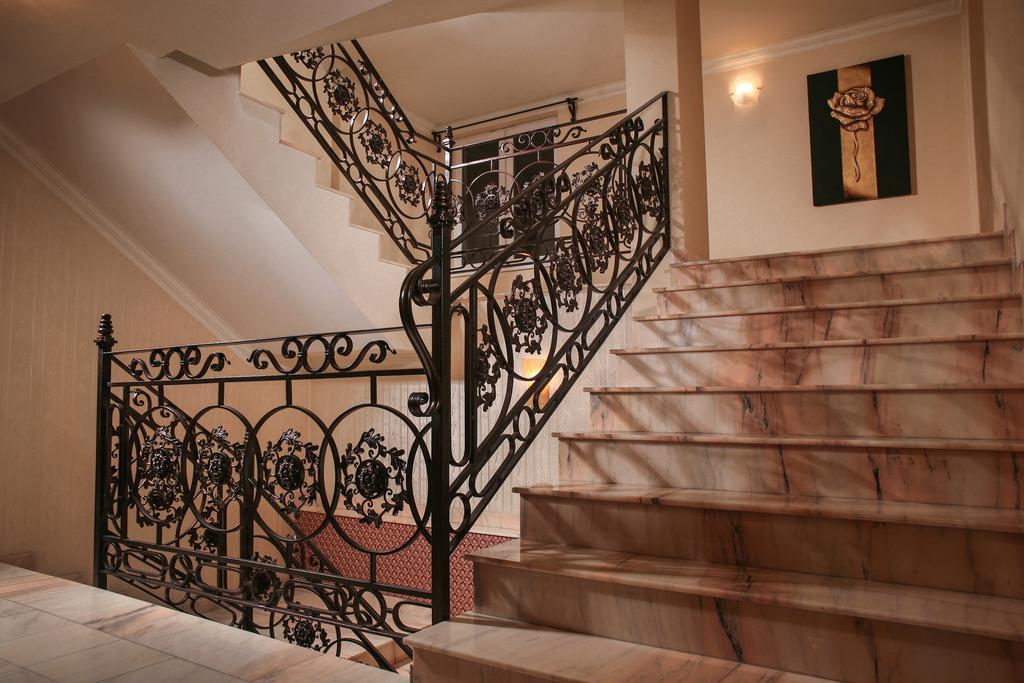 Novera 4*