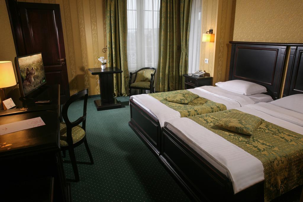 Novera Hotel