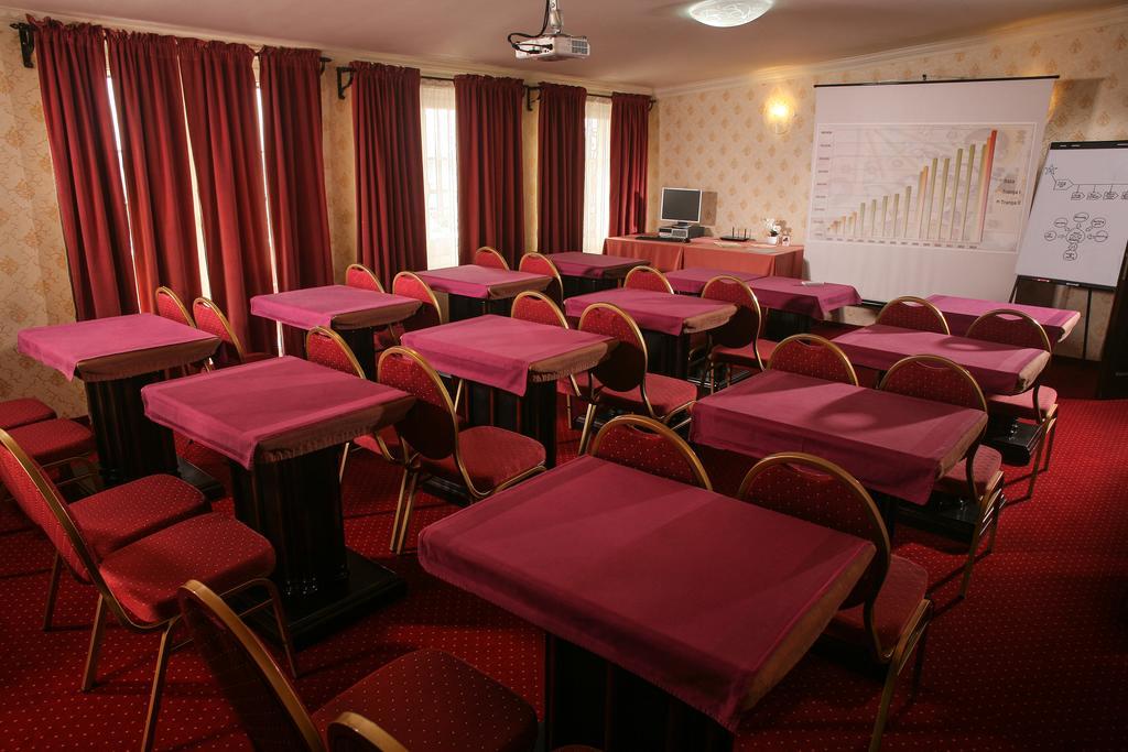 Hotel Novera 4*