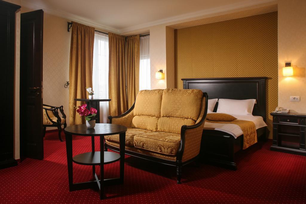 Hotel Novera 4*