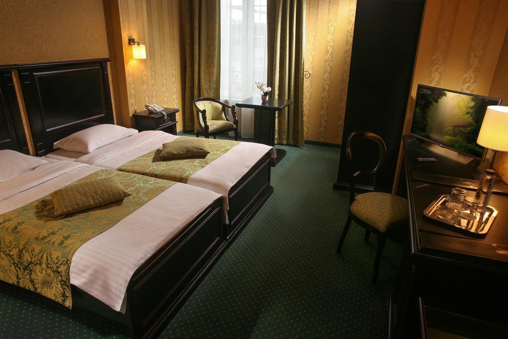 Novera Hotel 4*